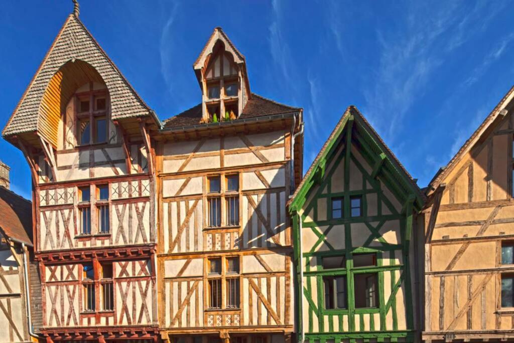 Colibri Studio Coeur De Ville Mon Groom Troyes Exterior photo